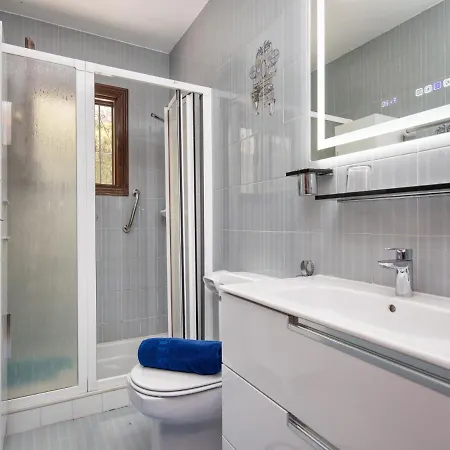 Jolanda By Interhome Denia