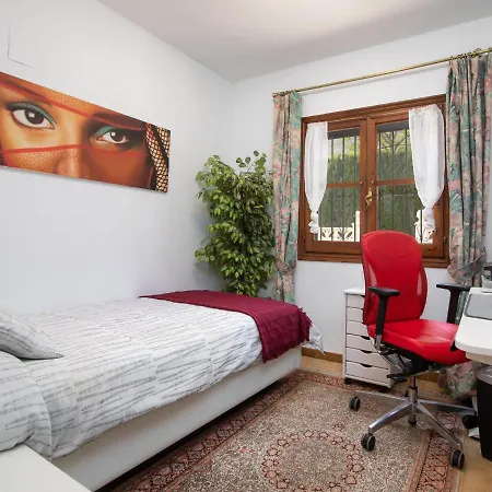 Jolanda By Interhome